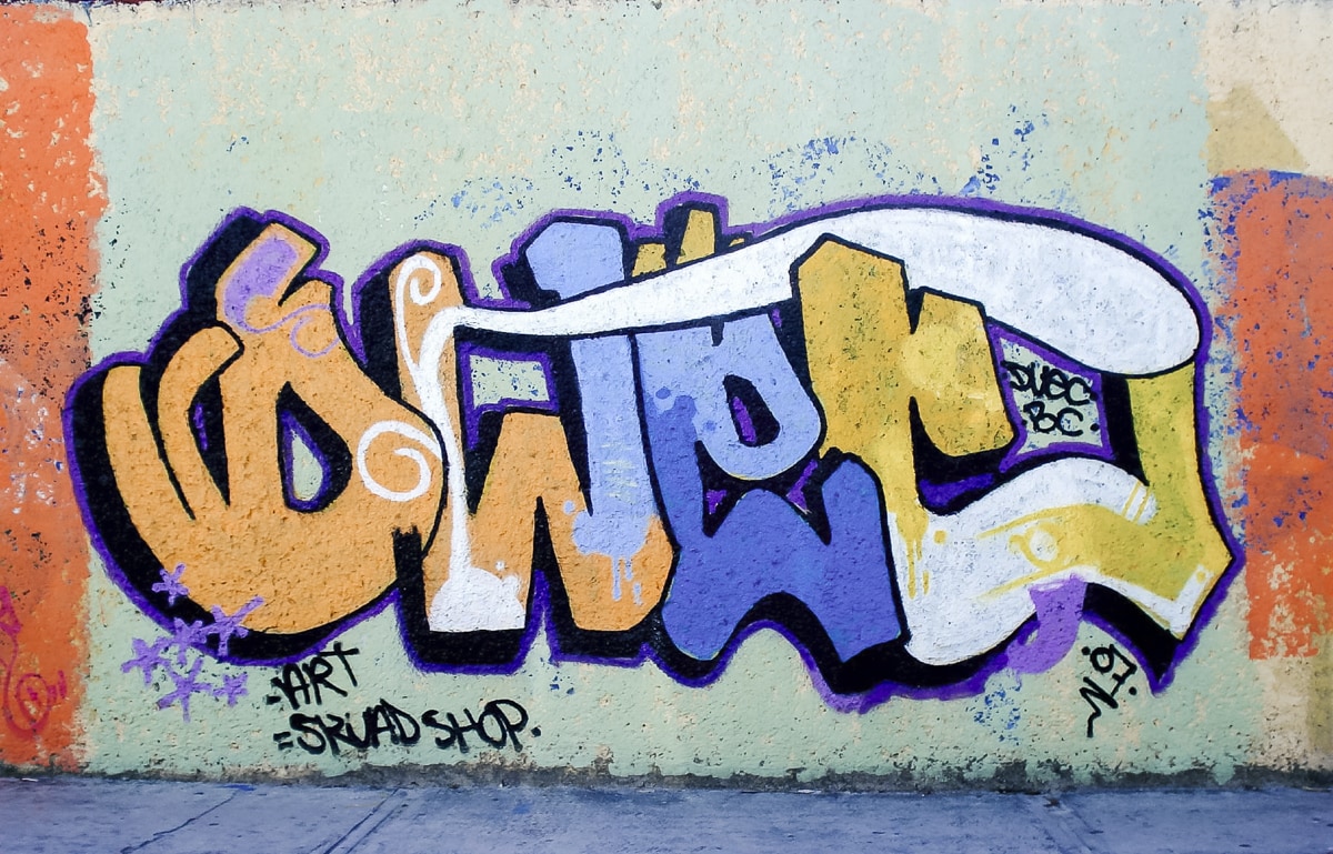graffiti in Cancun