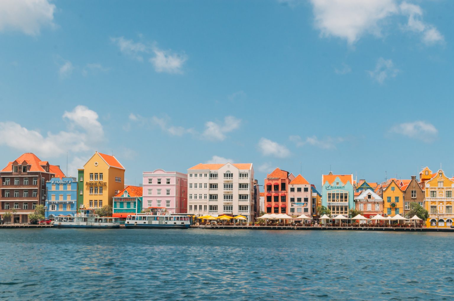 Willemstad Curaçao A Pretty And Colorful Dutch Colony In The Caribbean