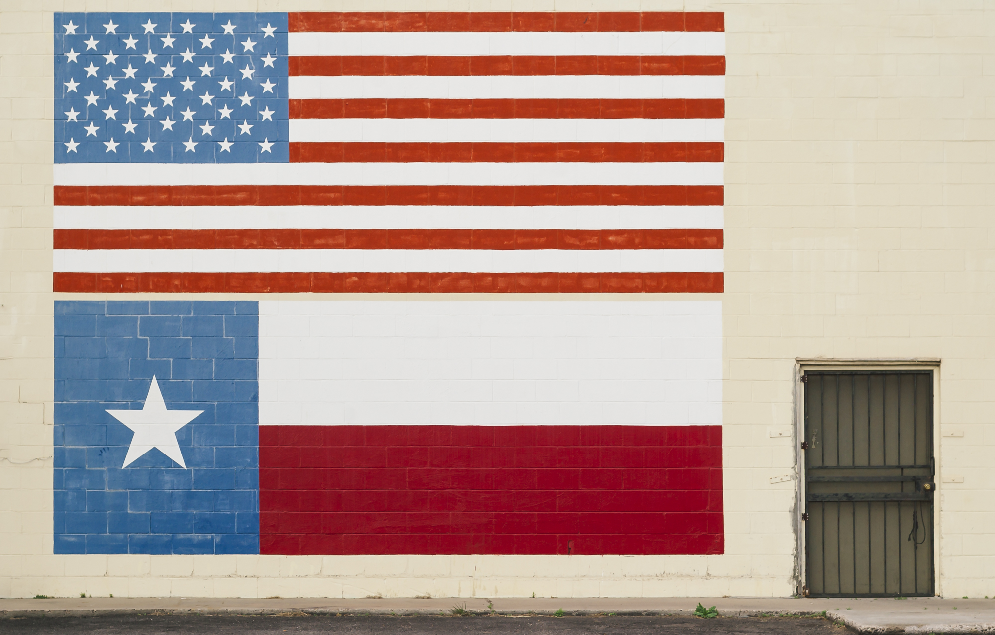 US and Texas flags in Childress, Texas