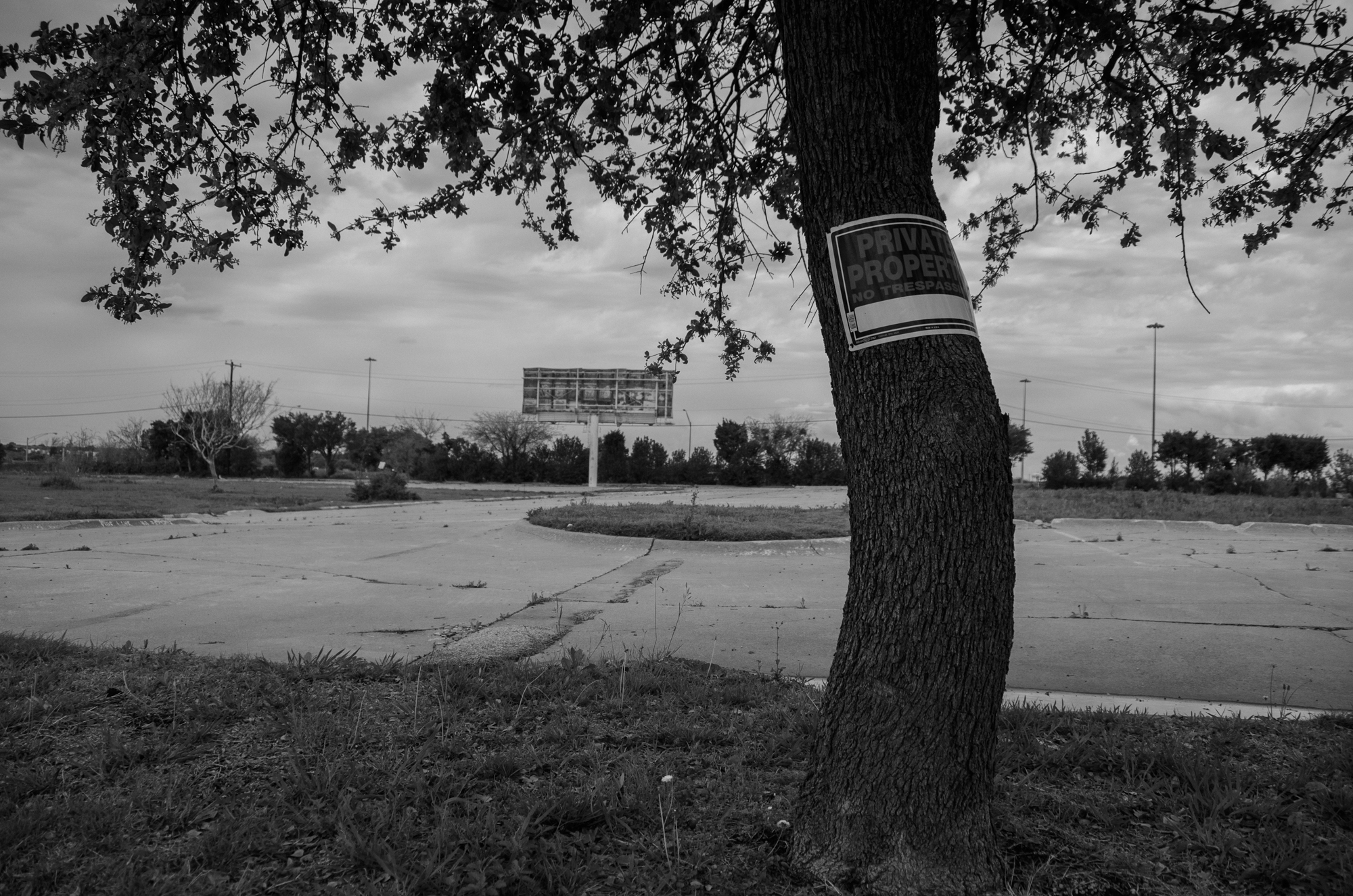 No trespassing sign